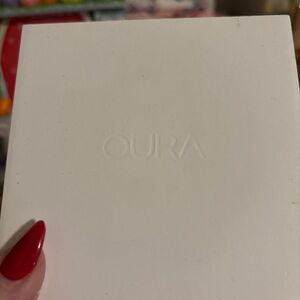 Oura Minimalist White Box
